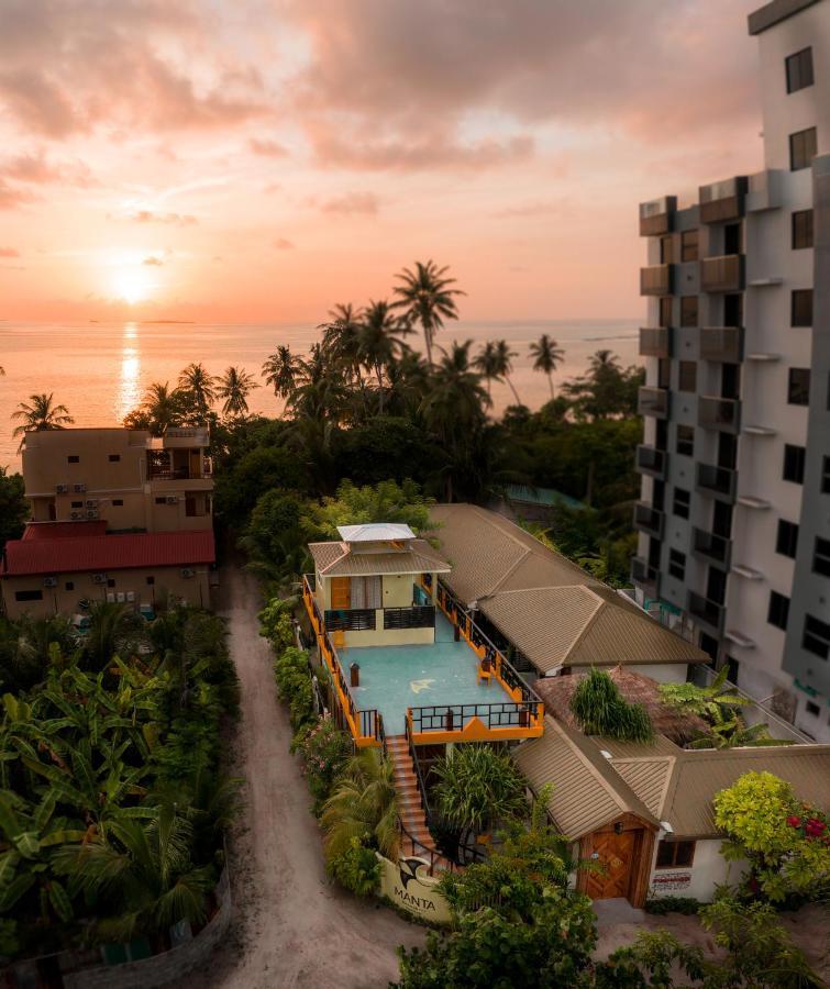 Manta Dhangethi Buitenkant foto