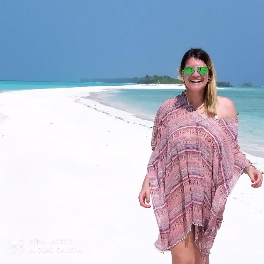 Manta Dhangethi Buitenkant foto